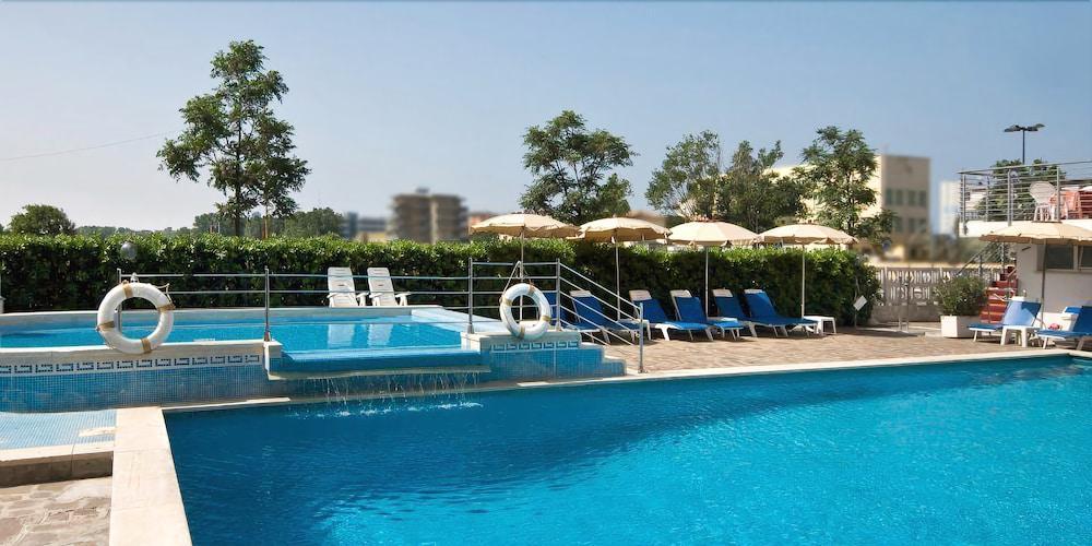Gallia Club Hotel Cesenatico Extérieur photo