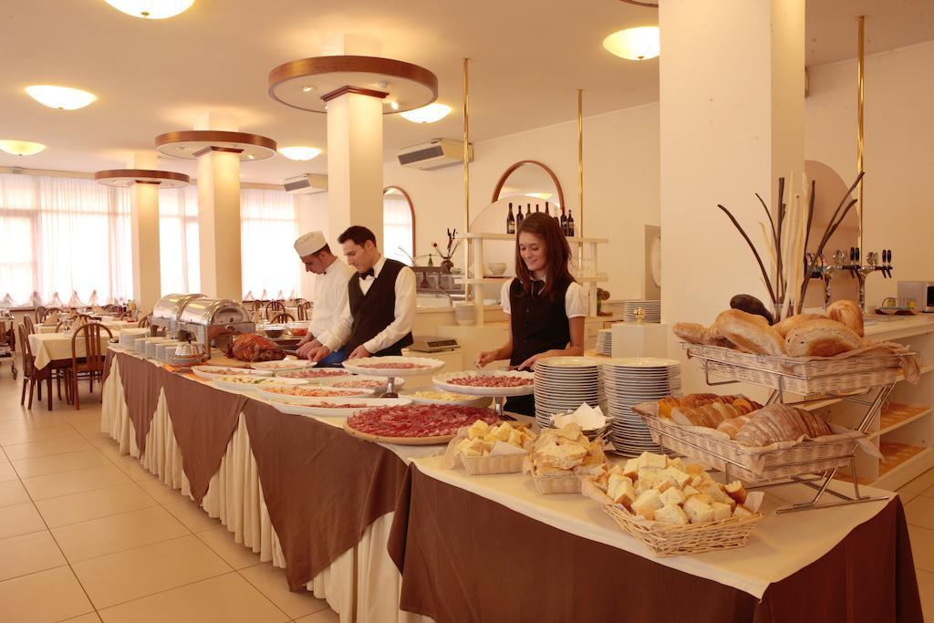 Gallia Club Hotel Cesenatico Extérieur photo